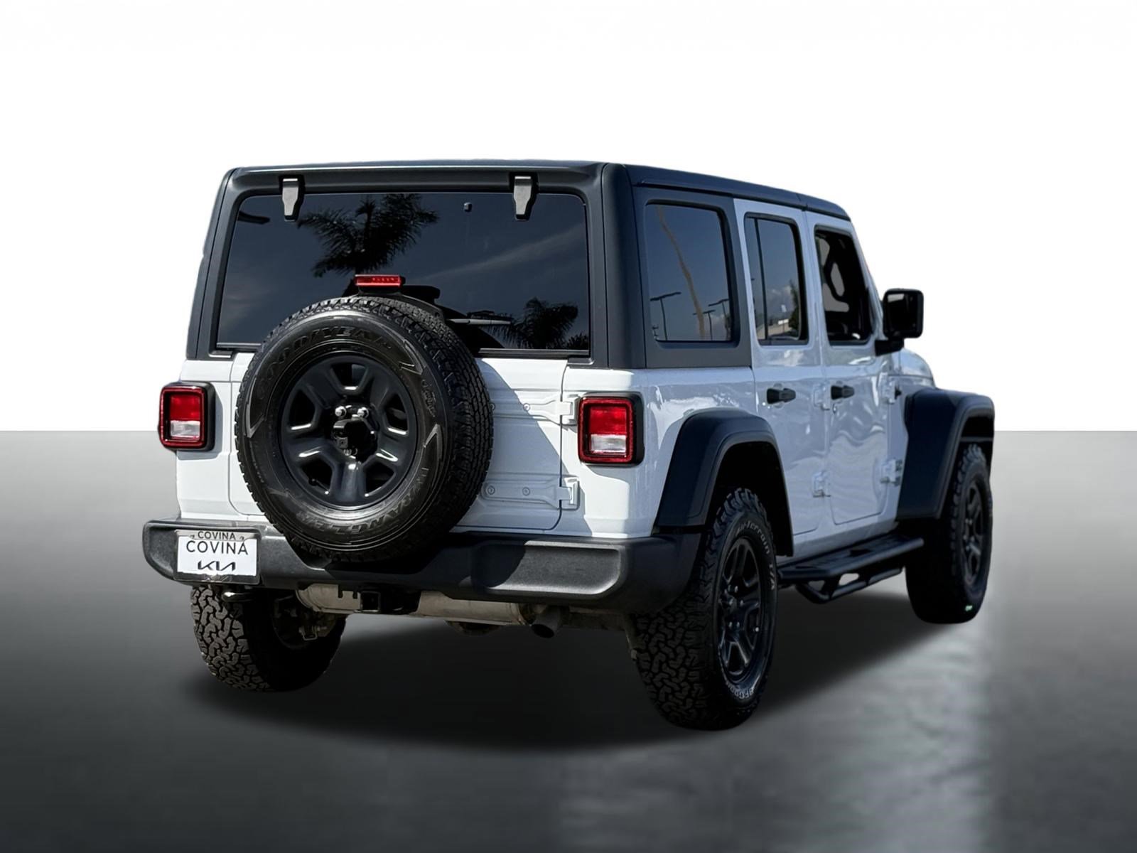 Used 2018 Jeep Wrangler Unlimited Sport image 8