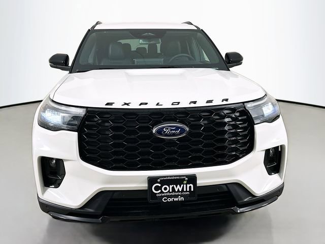 New 2026 Ford Explorer ST-Line w/ ST-Line Street Pack image 2
