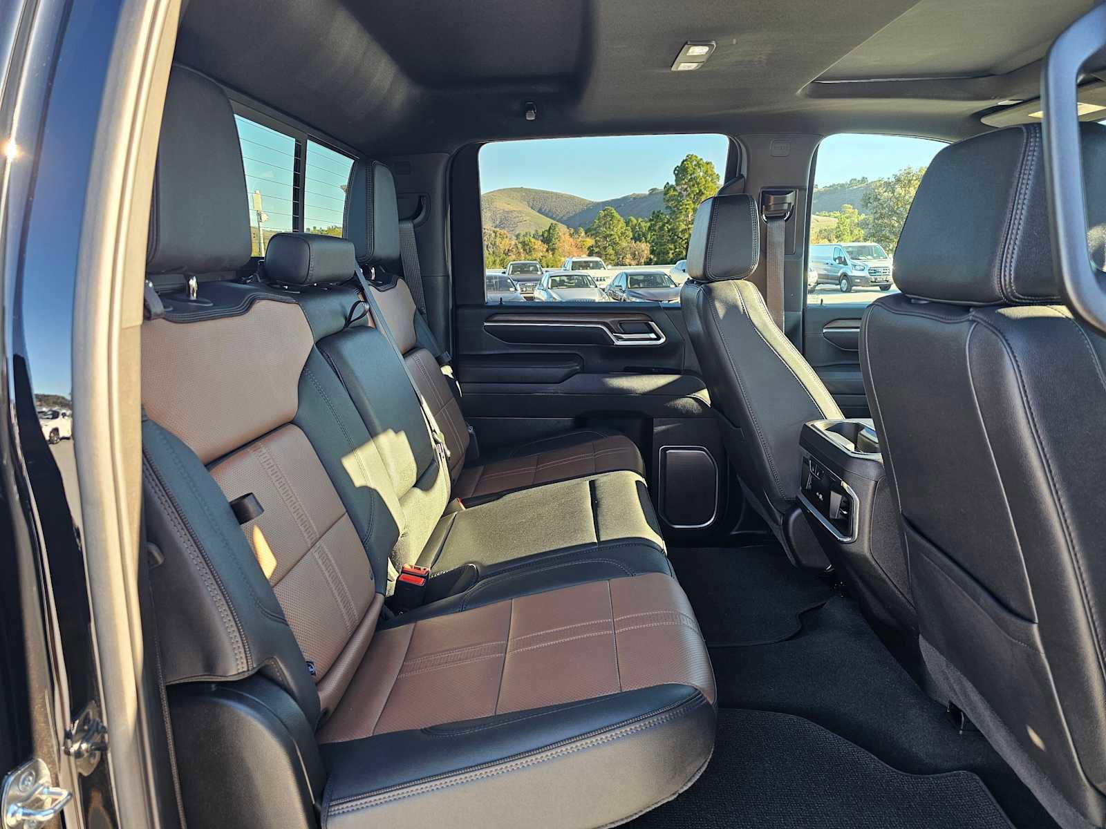 Used 2025 Chevrolet Silverado 3500 High Country w/ Technology Package image 12