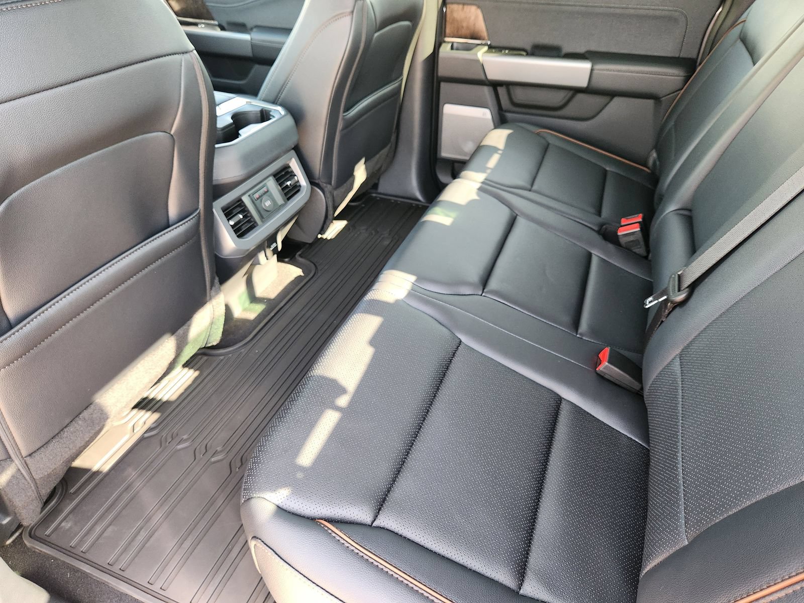 New 2026 Ford F250 Lariat w/ Black Appearance Package AWD/4WD image 26