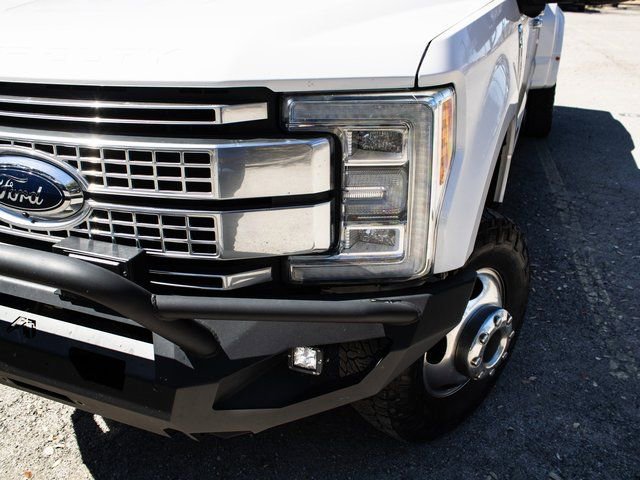 Used 2018 Ford F350 Platinum w/ Platinum Ultimate Package image 9