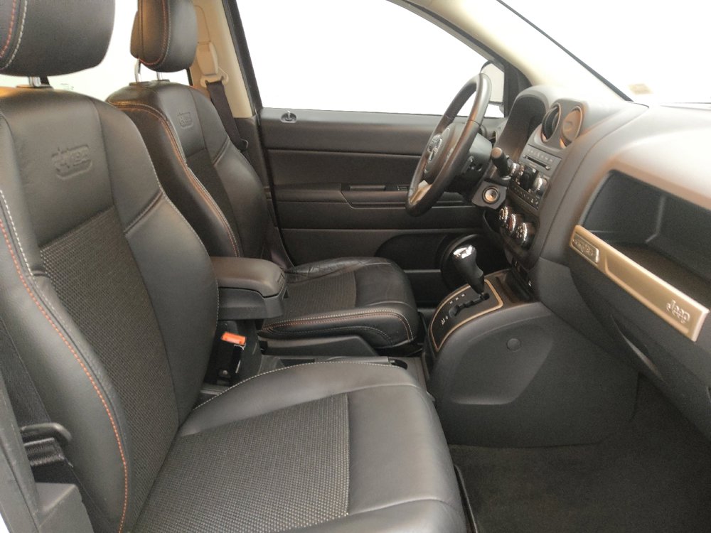 Used 2017 Jeep Compass 75th Anniversary w/ Power Value Group image 21