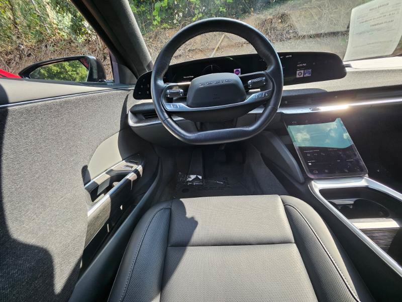 Used 2024 Lucid Air Pure RWD image 3