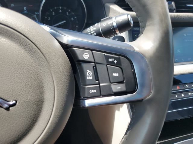 Used 2020 Jaguar XF Prestige AWD/4WD image 22