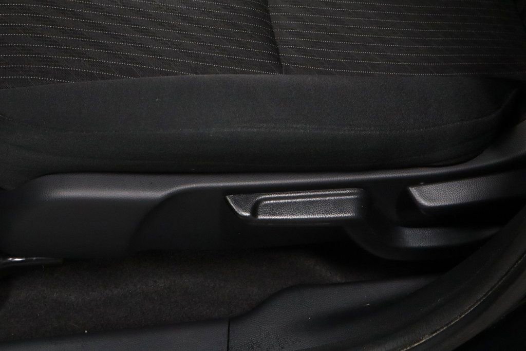 Used 2019 Honda Fit EX image 23