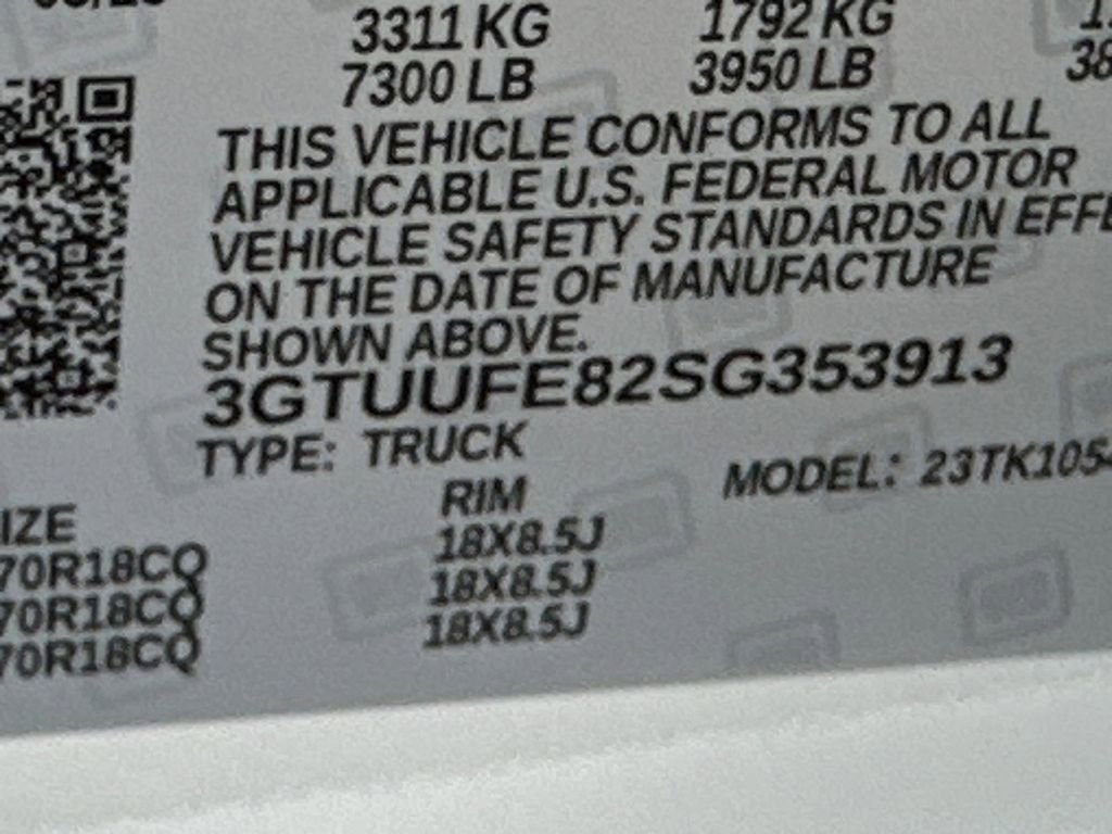 Used 2025 GMC Sierra 1500 AT4X image 35