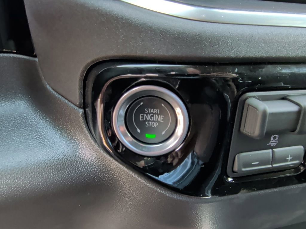 New 2026 GMC Sierra 1500 SLT image 25