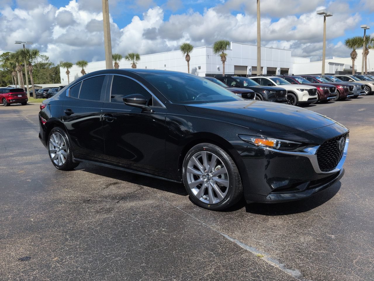 Used 2023 MAZDA MAZDA3 s FWD image 2