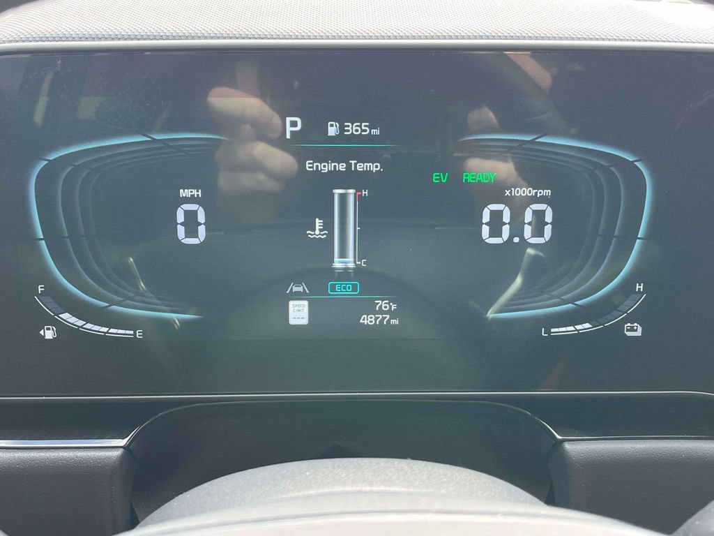 Certified 2025 Kia Niro EX FWD image 25