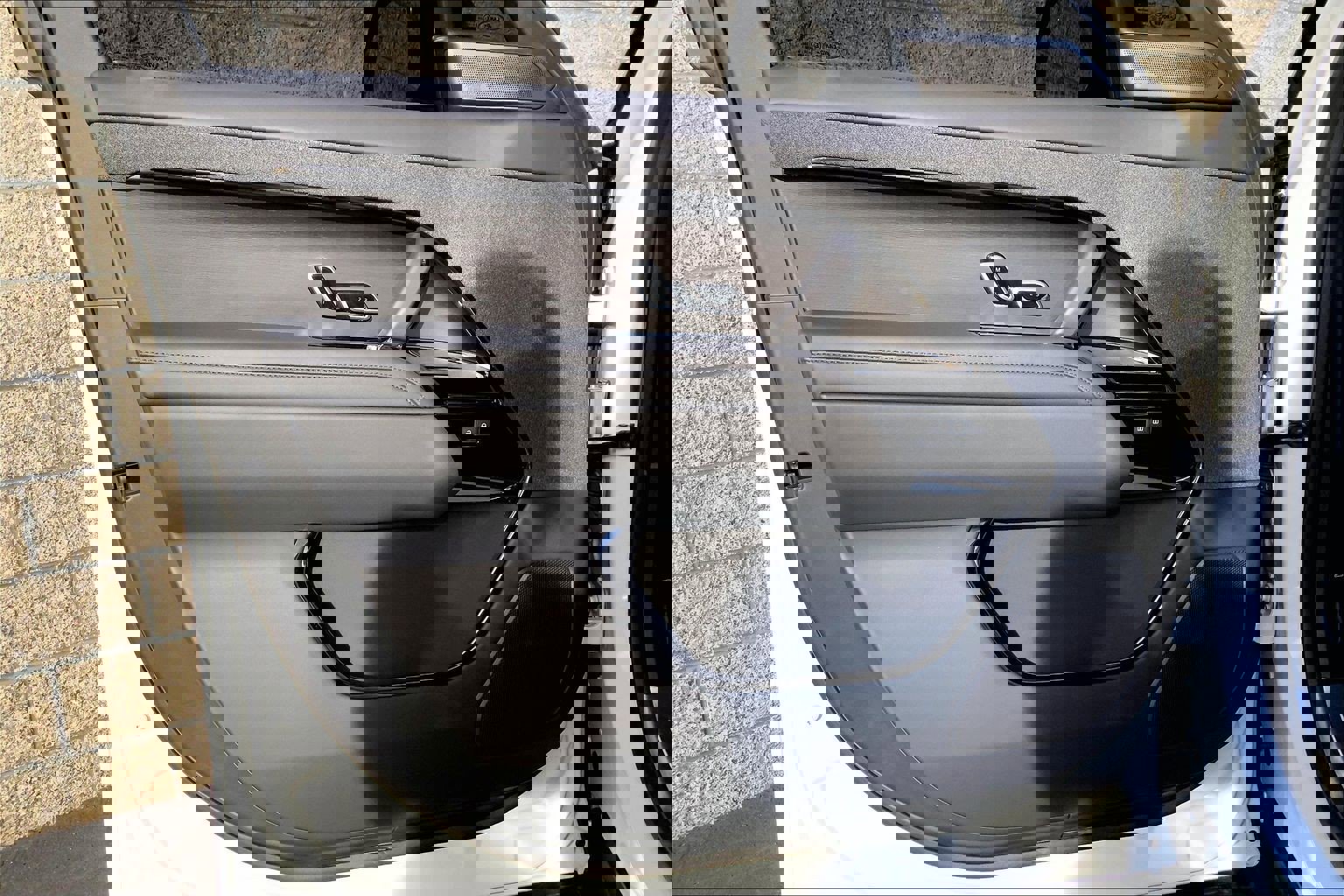 Used 2025 Land Rover Range Rover Sport Dynamic SE image 20