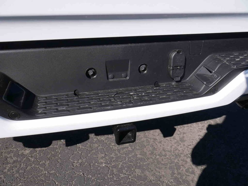 New 2026 RAM 1500 Express AWD/4WD image 9