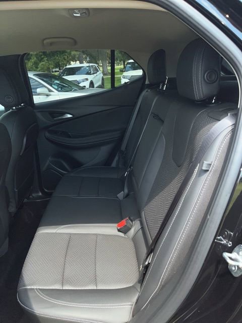 Used 2022 Buick Encore GX Essence image 21