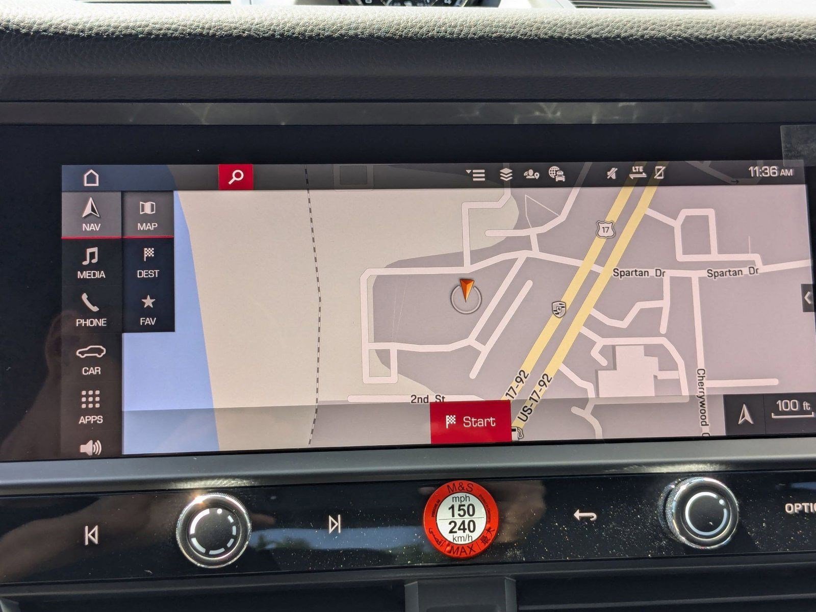 Certified 2025 Porsche Macan image 19