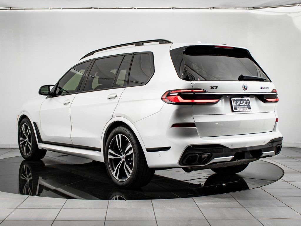 Used 2023 BMW X7 M60i w/ Executive Package AWD/4WD image 11