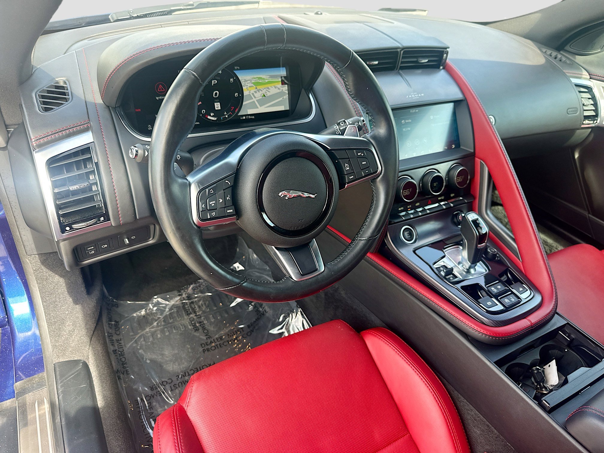 Used 2022 Jaguar F-TYPE Convertible image 9