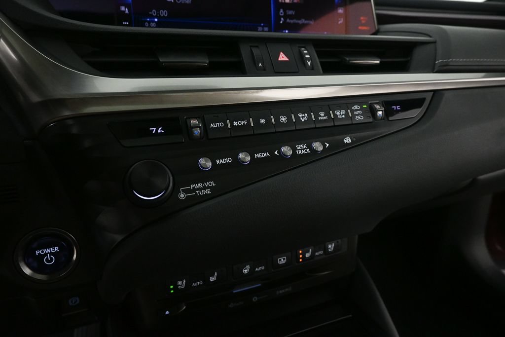 Used 2020 Lexus ES 300h w/ Accessory Package FWD image 13