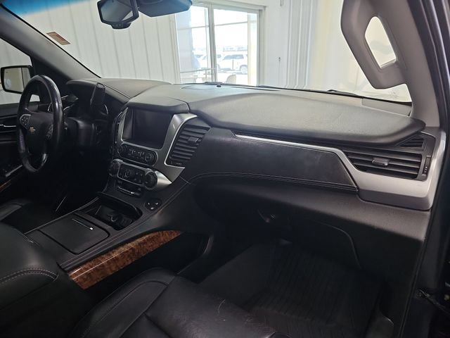 Used 2017 Chevrolet Suburban Premier AWD/4WD image 27