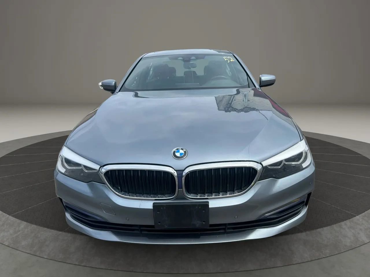 Used 2019 BMW 530e xDrive w/ Convenience Package image 2