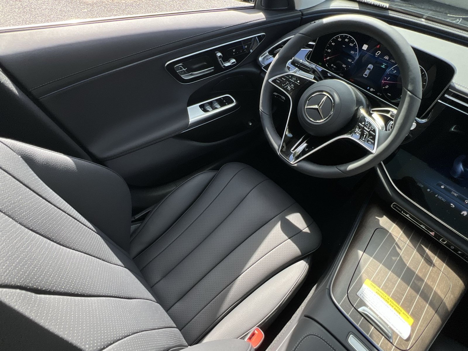 New 2027 Mercedes-Benz E 450 4MATIC Sedan image 16
