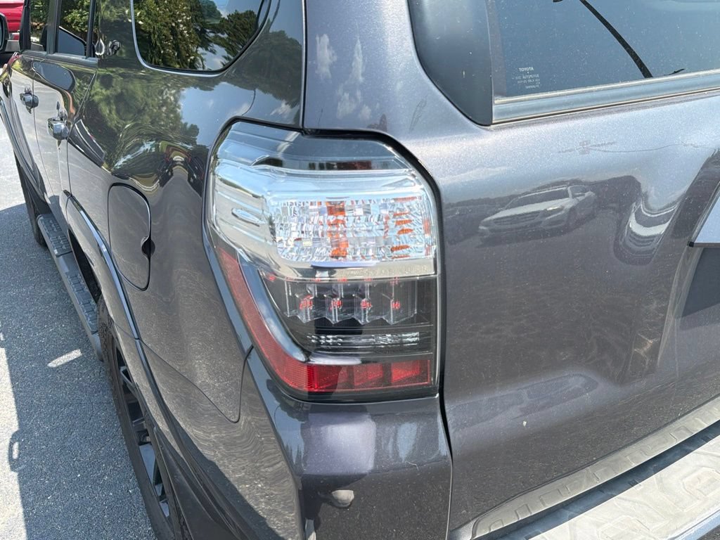 Used 2021 Toyota 4Runner SR5 Premium w/ Moonroof Package RWD image 20