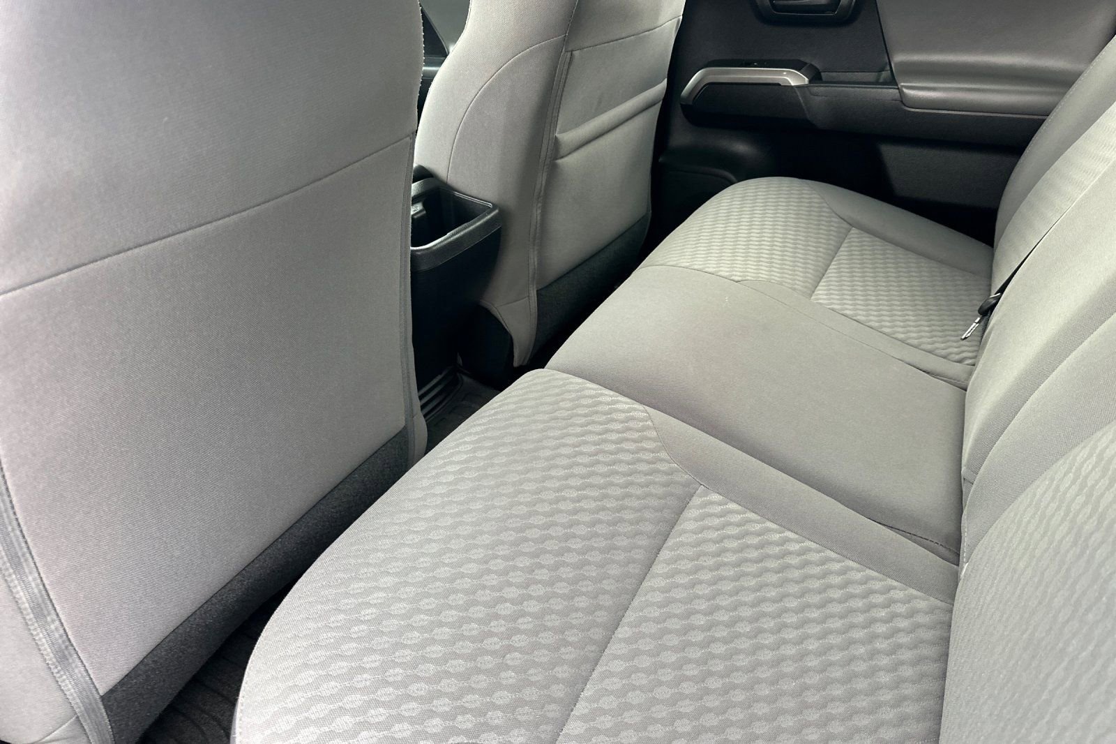 Used 2021 Toyota Tacoma SR5 AWD/4WD image 9