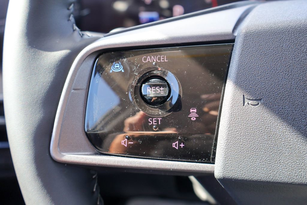 Certified 2025 Nissan Murano SV image 12