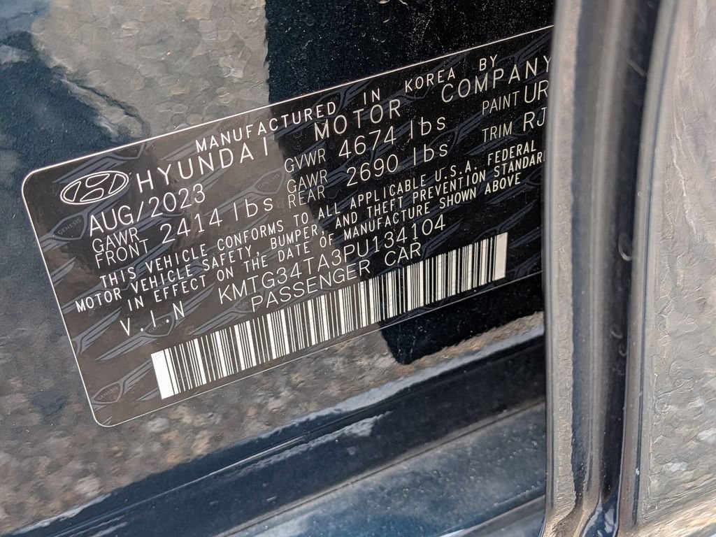 Used 2023 Genesis G70 2.0T RWD image 25