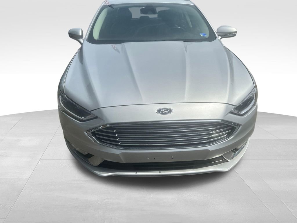 Used 2017 Ford Fusion SE w/ Fusion SE Technology Package FWD image 32