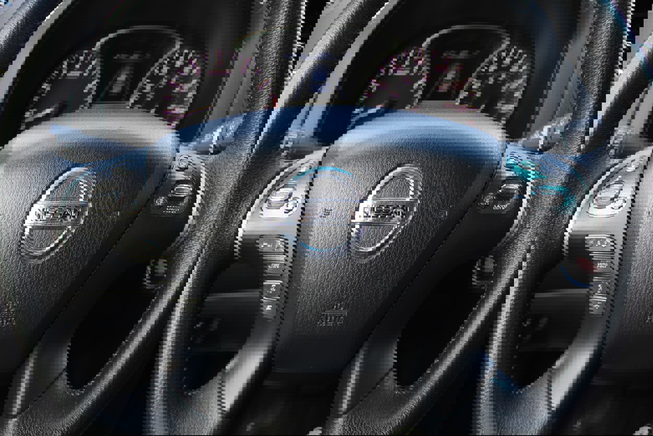 Used 2013 Nissan Pathfinder SL w/ Cargo Pkg image 23