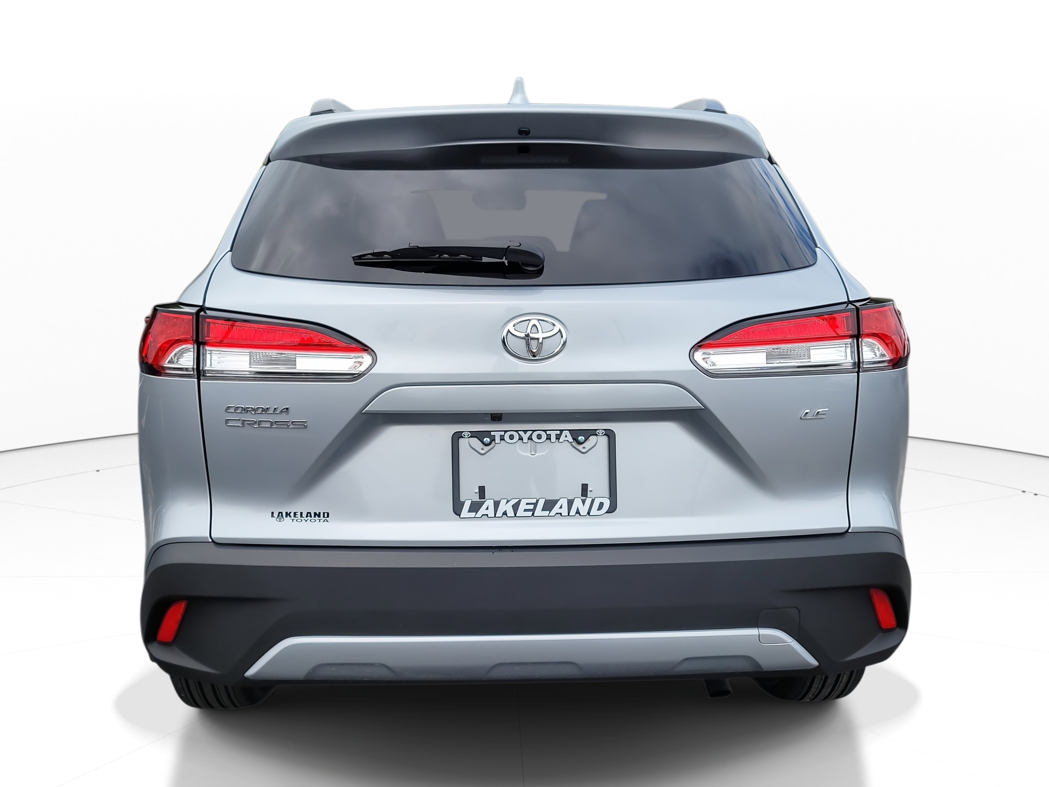 Certified 2024 Toyota Corolla Cross LE image 6