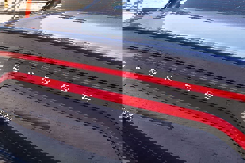 Used 2015 Dodge Charger SXT RWD image 11