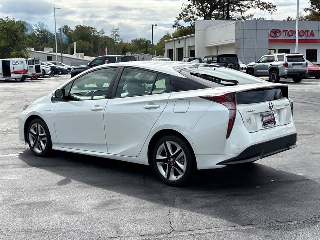 Used 2018 Toyota Prius Three Touring FWD image 29