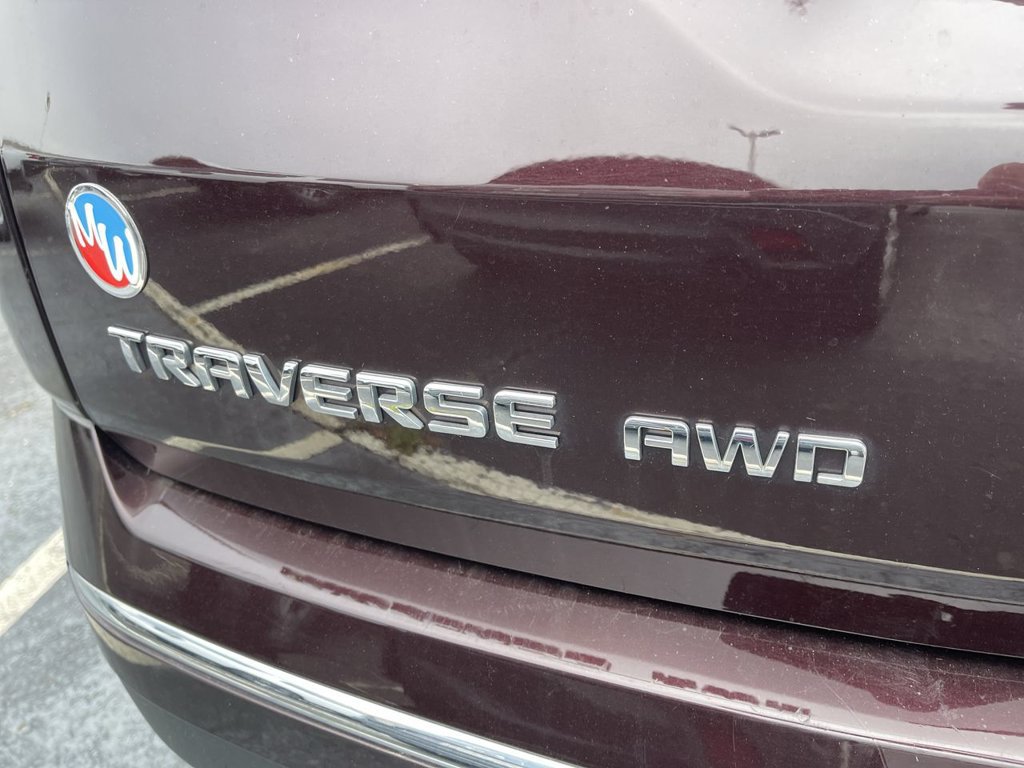 Used 2023 Chevrolet Traverse Premier w/ LPO, Floor Liner Package AWD/4WD image 8