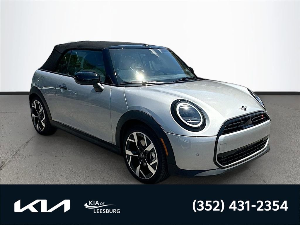 Used 2025 MINI Cooper S FWD image 1