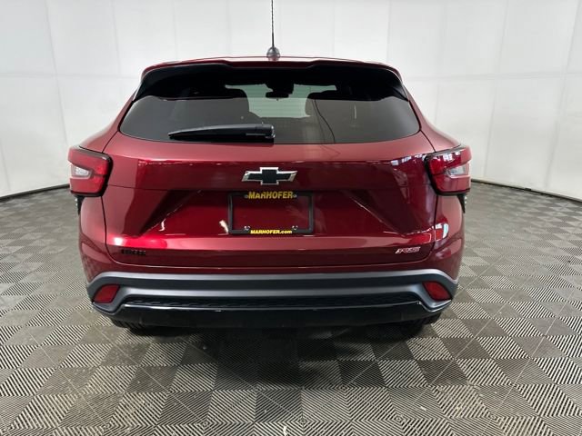 Used 2024 Chevrolet Trax RS w/ Sunroof Package image 11