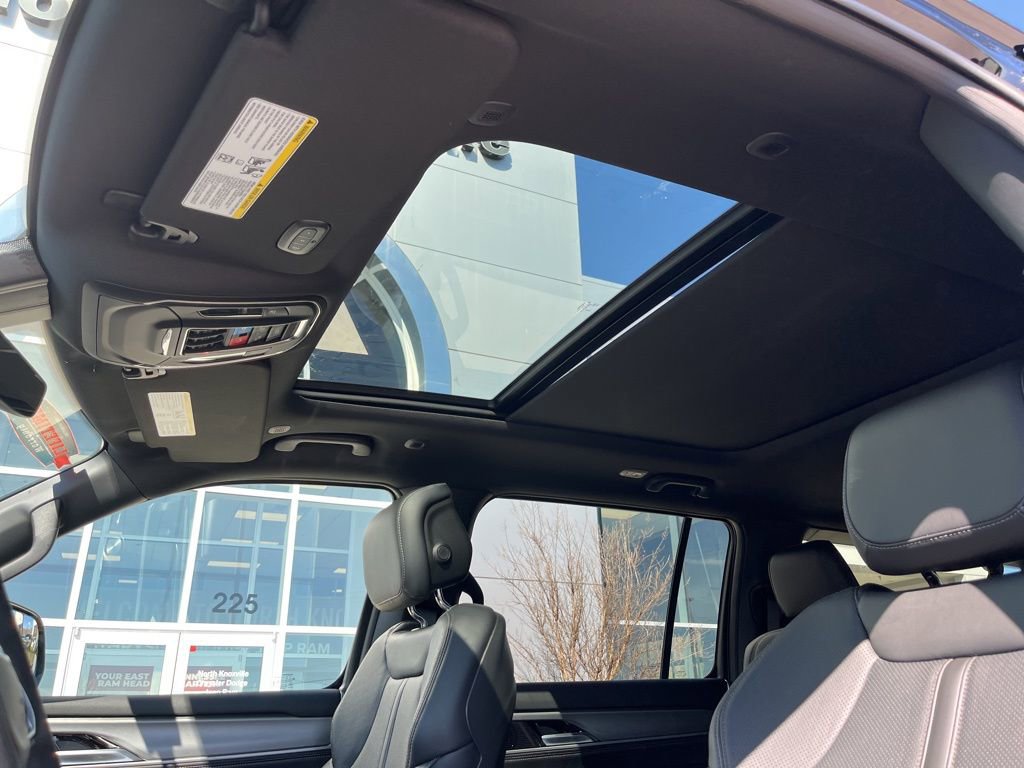 New 2026 Jeep Grand Wagoneer L 4WD image 12