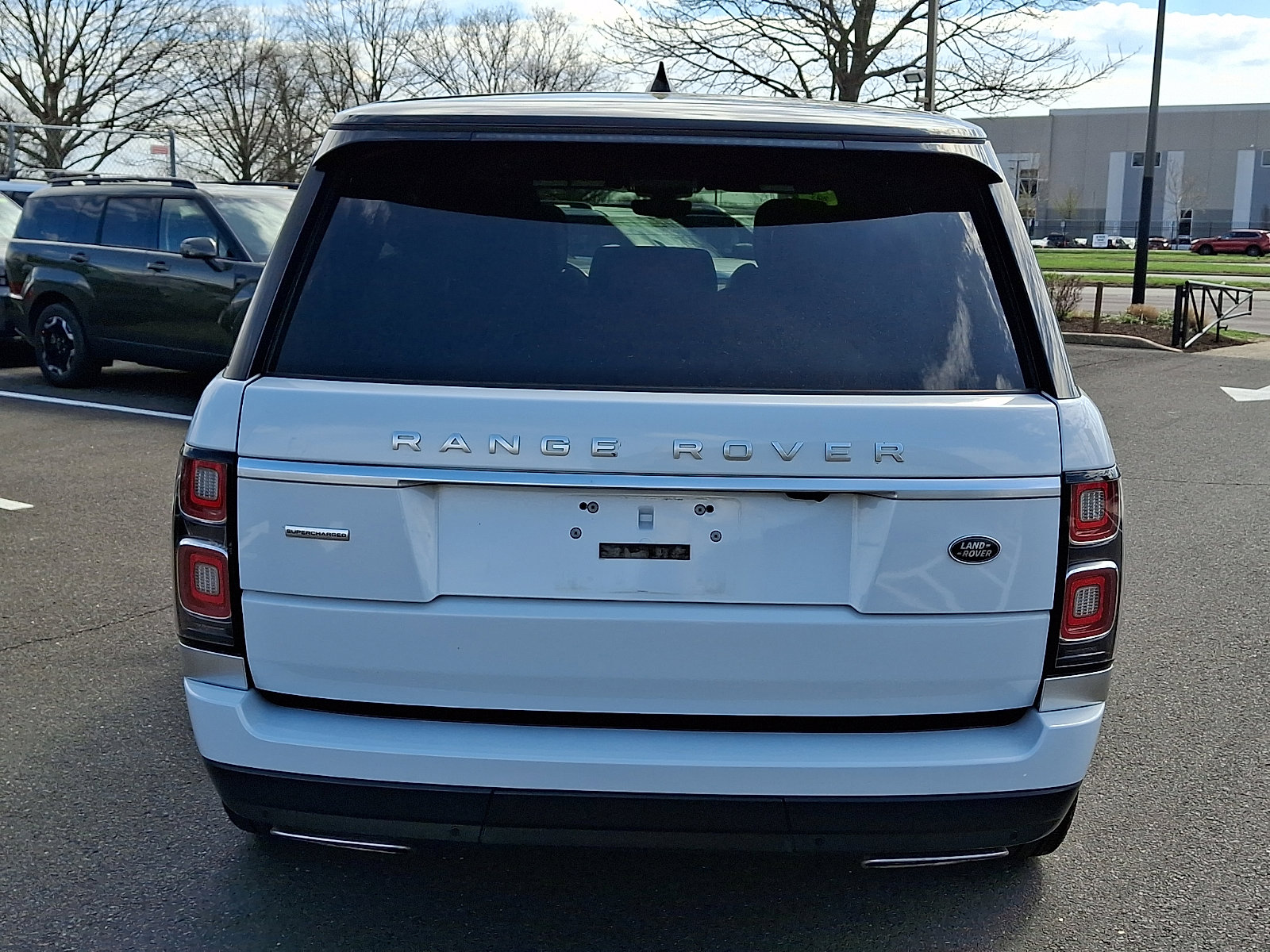 Used 2018 Land Rover Range Rover Long Wheelbase Supercharged image 5