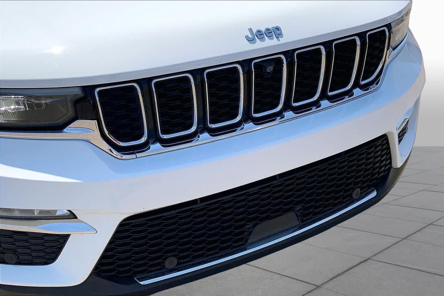 Used 2023 Jeep Grand Cherokee 4WD 4xe w/ Luxury Tech Group II image 29