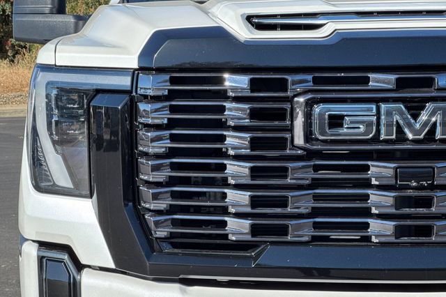 Used 2025 GMC Sierra 2500 Denali Ultimate AWD/4WD image 49