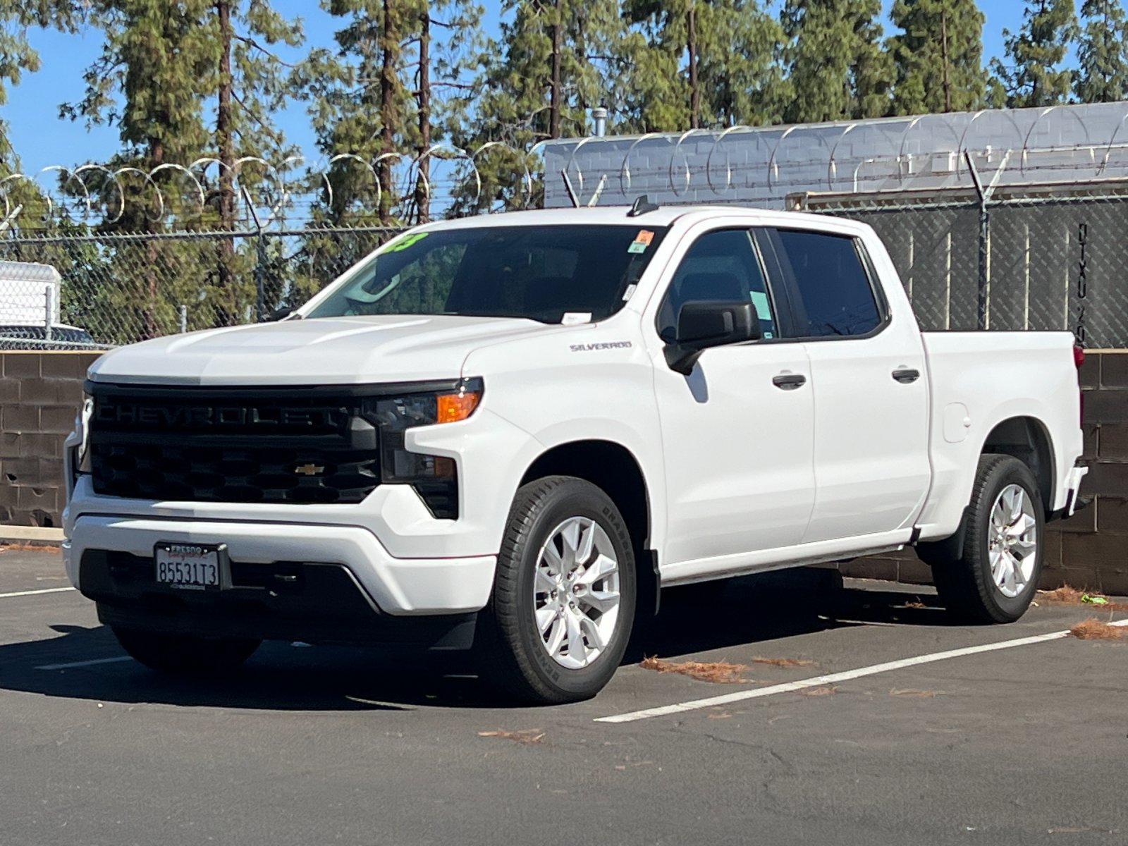 Used 2023 Chevrolet Silverado 1500 Custom RWD image 2