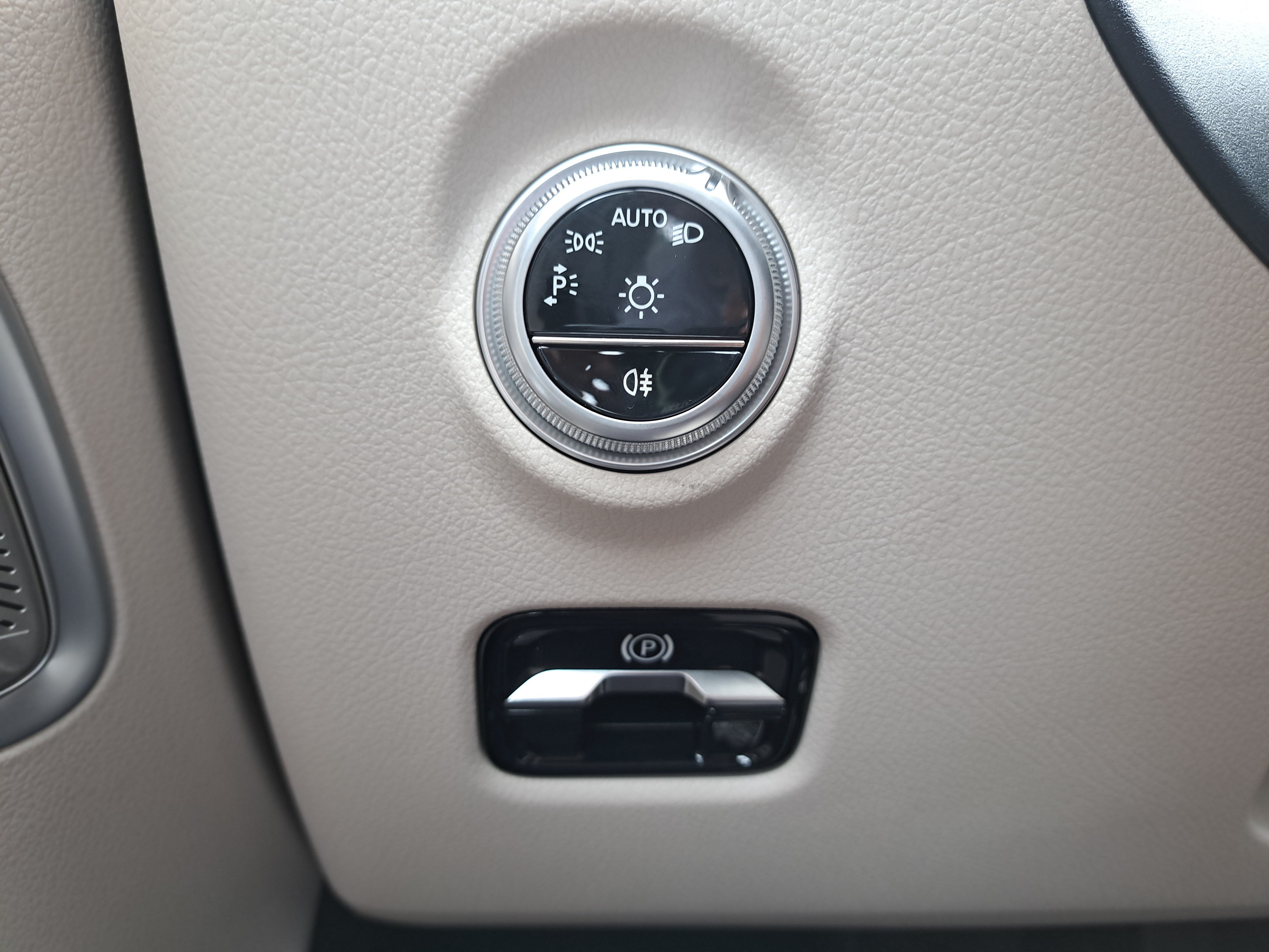 New 2026 Mercedes-Benz C 300 4MATIC Sedan image 27