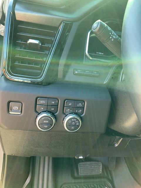 Used 2025 GMC Sierra 2500 AT4 w/ AT4 Premium Plus Package AWD/4WD image 23