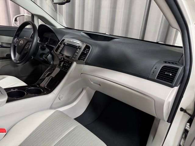 Used 2015 Toyota Venza LE AWD/4WD image 8