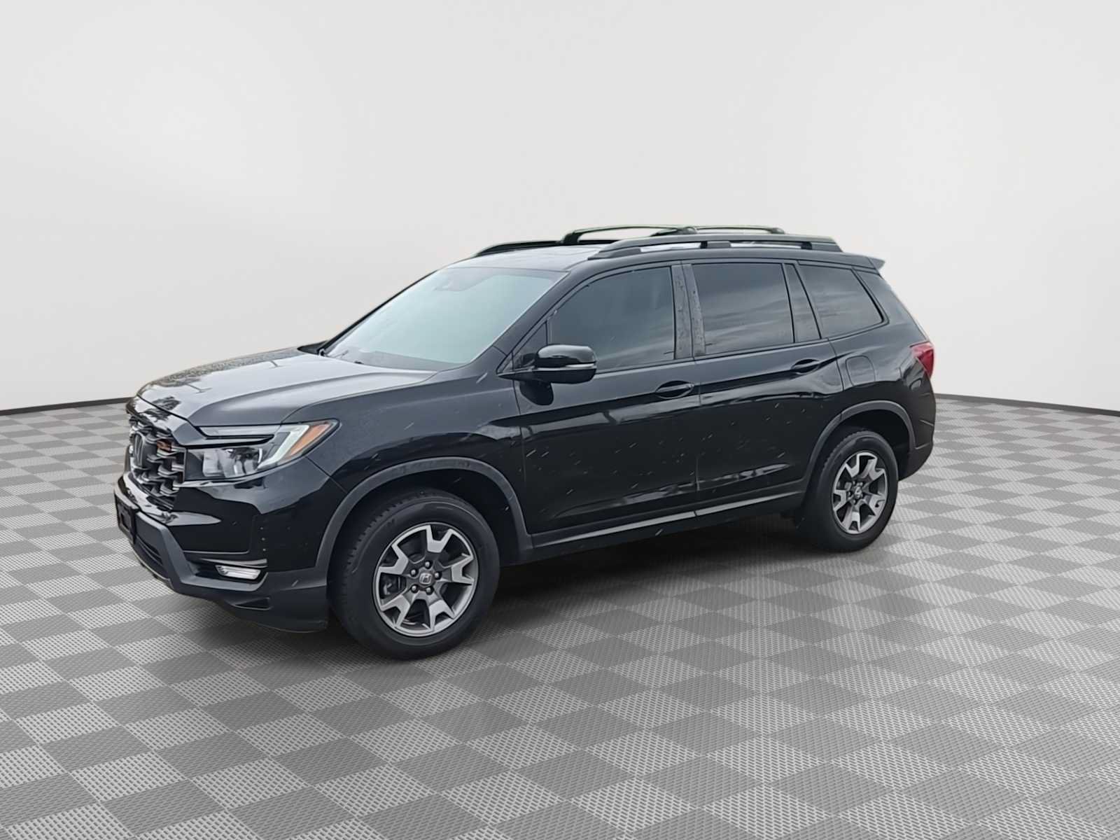 Used 2023 Honda Passport TrailSport image 4