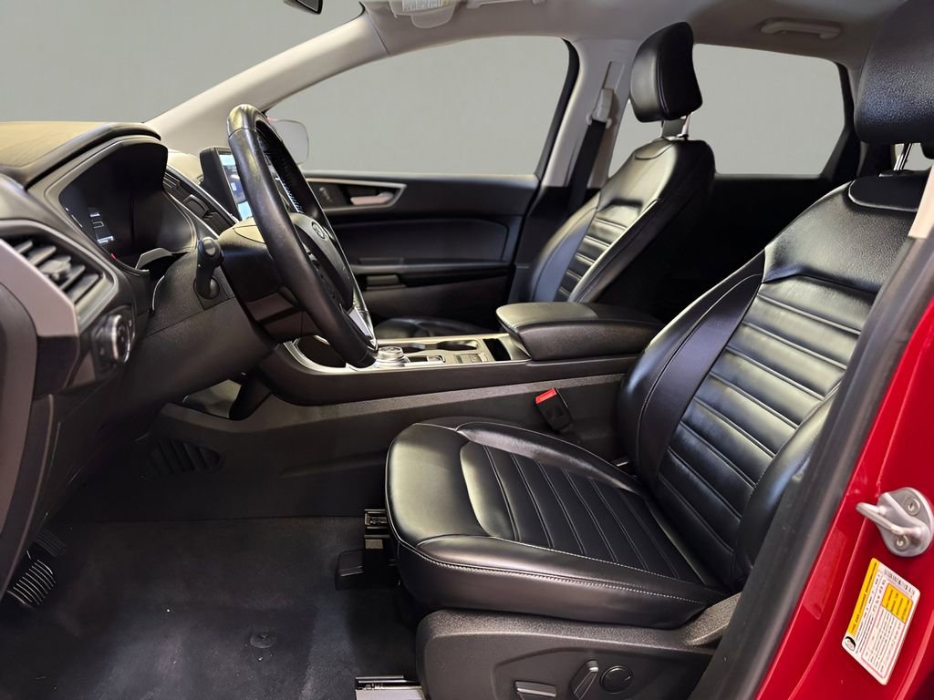 Used 2023 Ford Edge SEL image 17