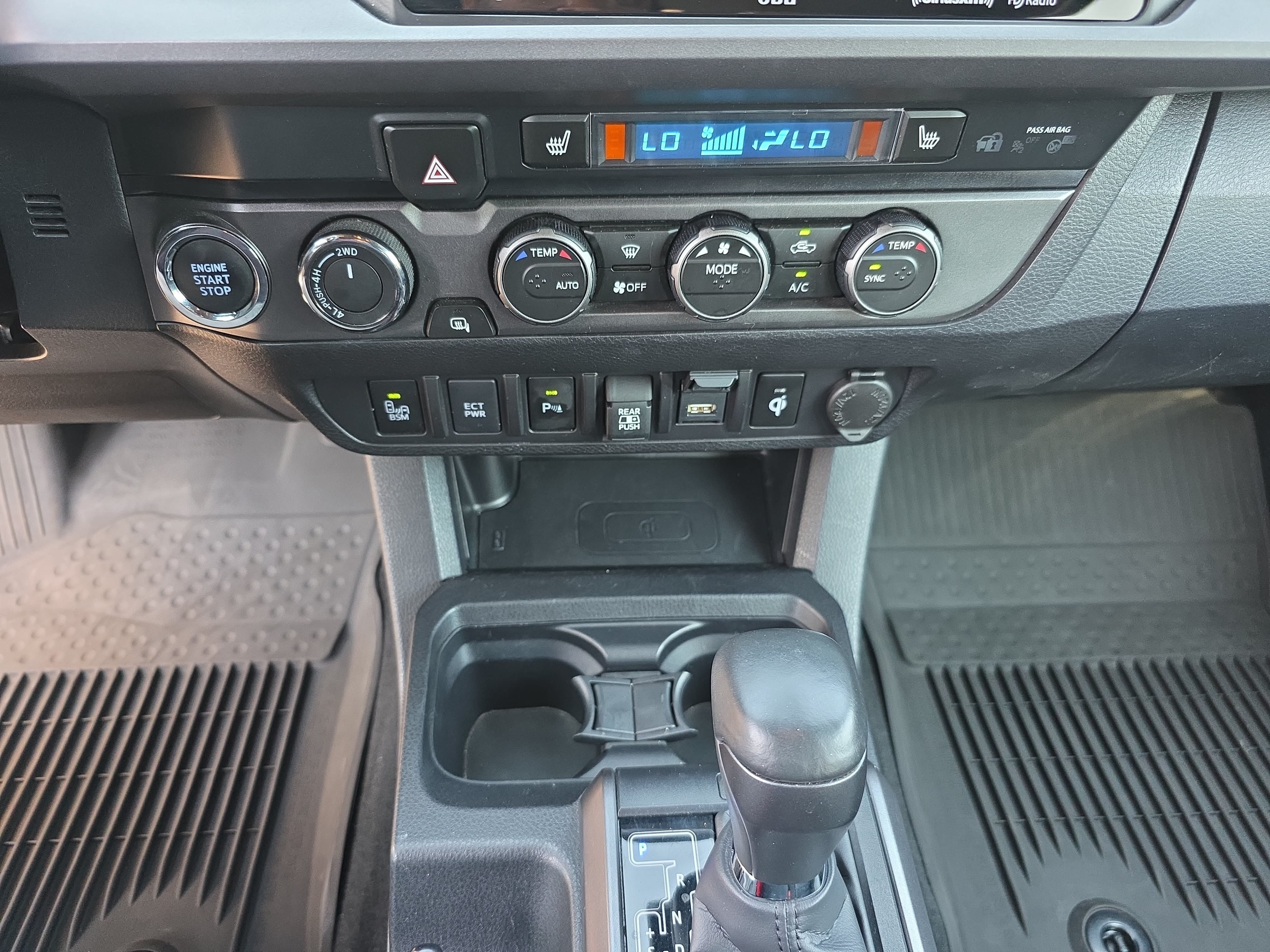 Used 2023 Toyota Tacoma TRD Sport w/ TRD Premium Sport Package AWD/4WD image 24
