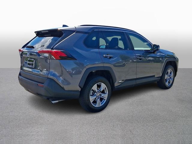 Certified 2023 Toyota RAV4 LE AWD/4WD image 4