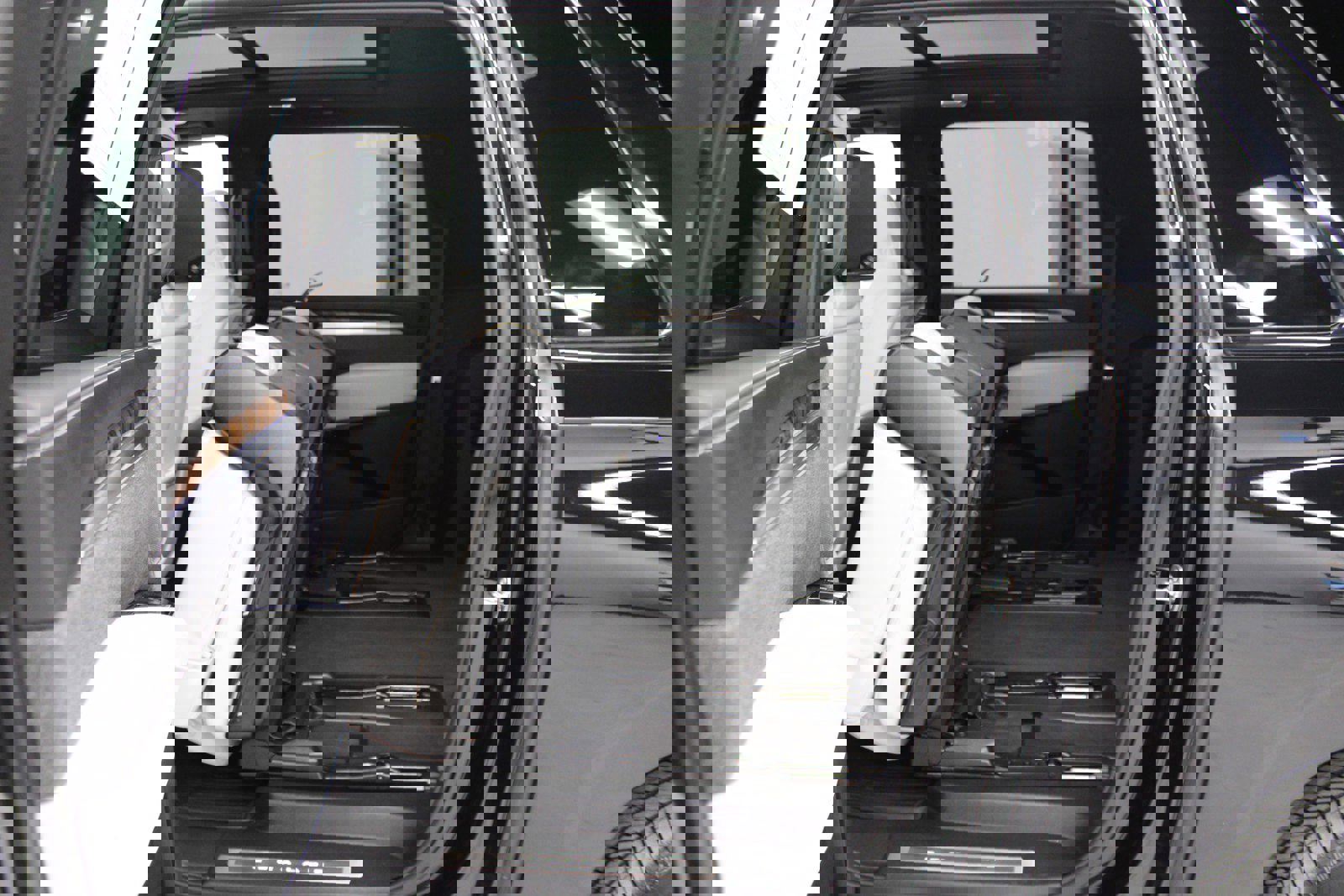 Certified 2025 Cadillac Escalade ESV Sport Platinum image 53