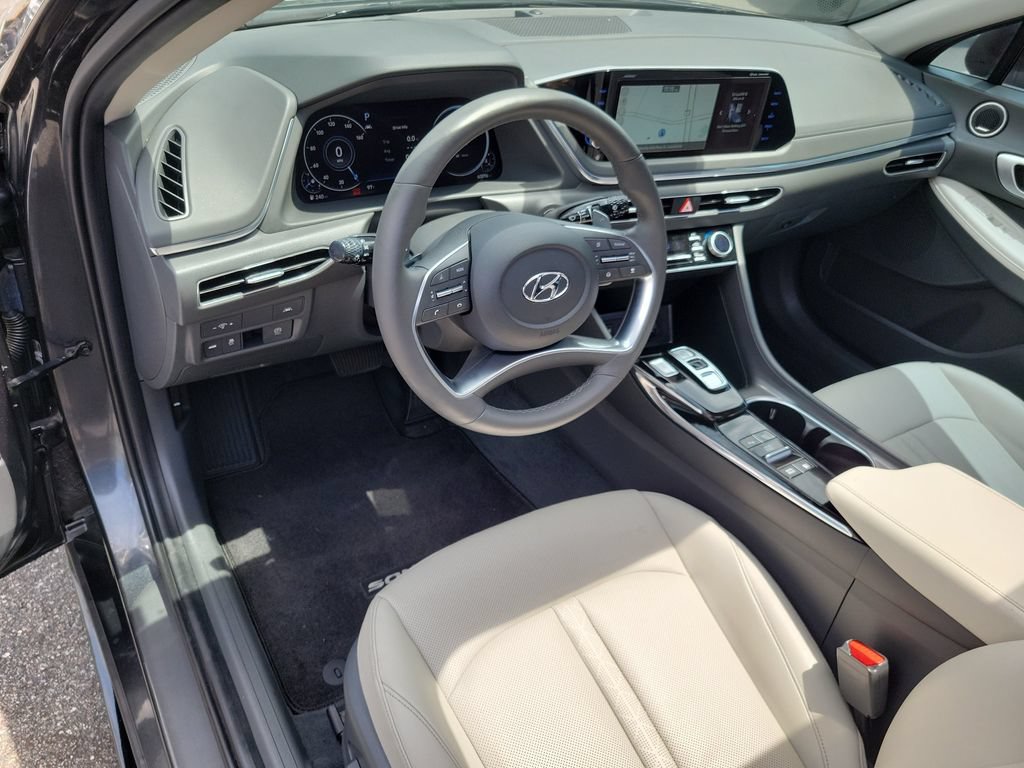 Certified 2022 Hyundai Sonata Limited FWD image 21