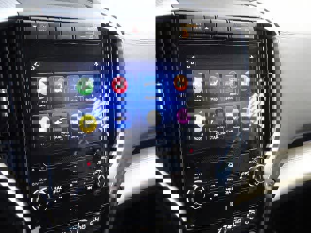 Used 2022 Subaru Ascent Limited w/ Technology Package image 32